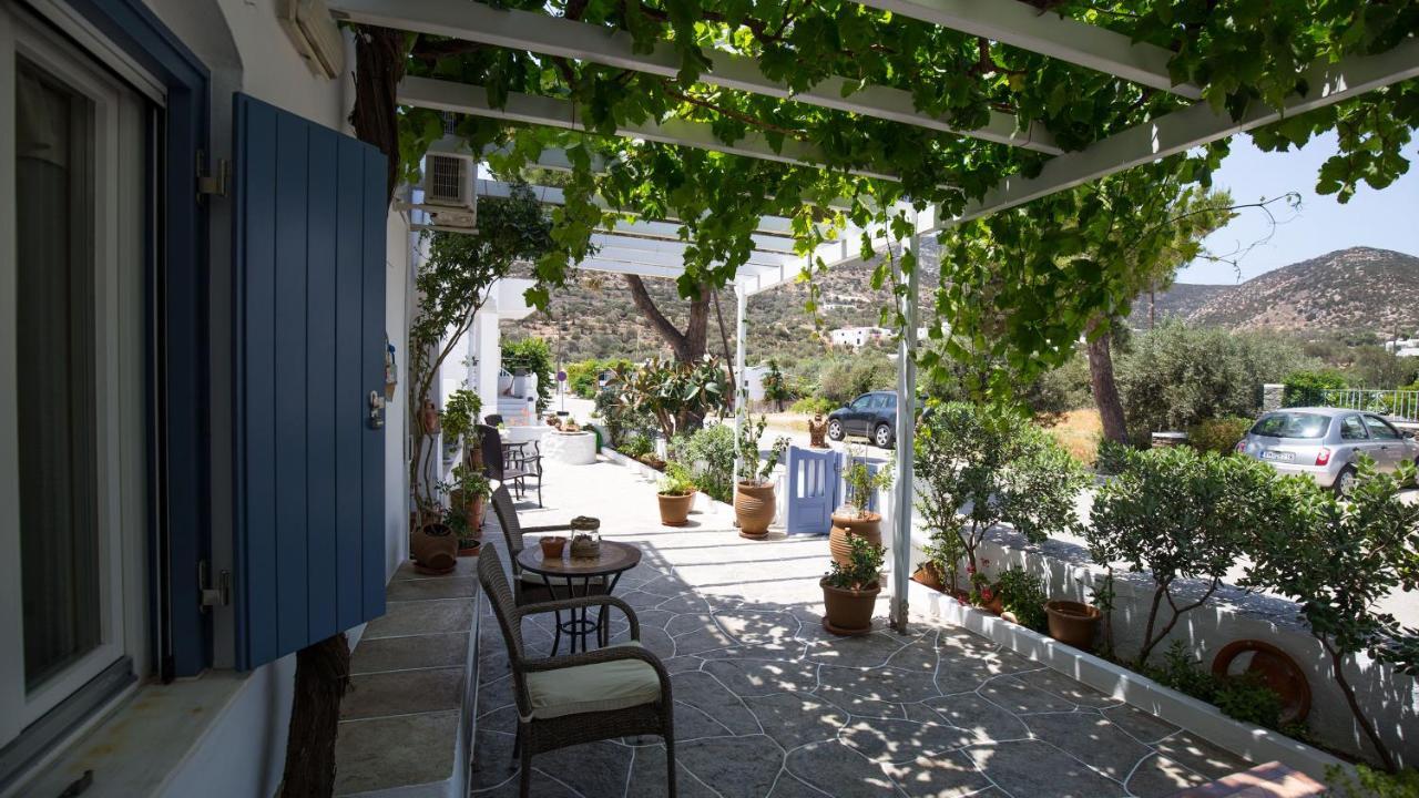 Platis Gialos  Pension Ageliki Sifnos מראה חיצוני תמונה