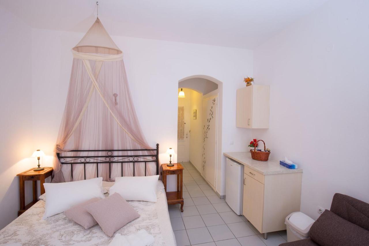 Platis Gialos  Pension Ageliki Sifnos מראה חיצוני תמונה